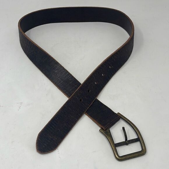 Streets Ahead Leather belt with slanted buckle Made in Italy Sz S